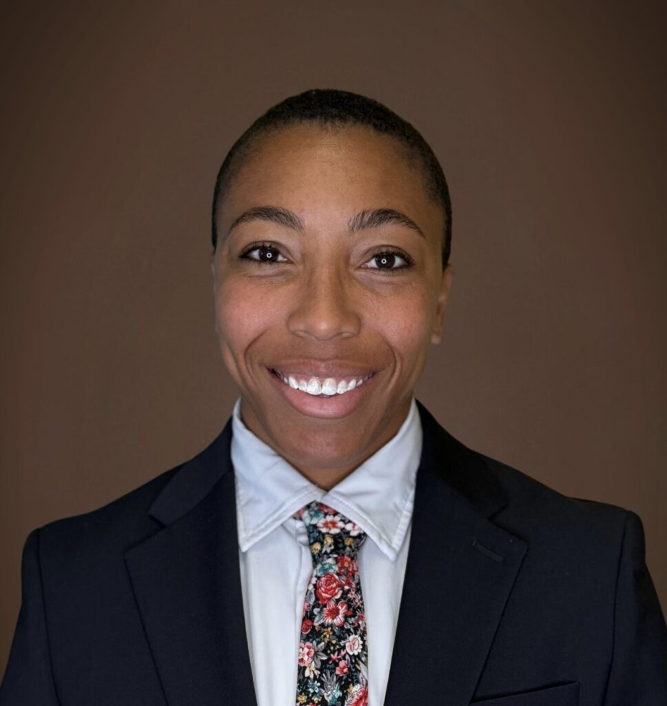 Kris Thomas Headshot